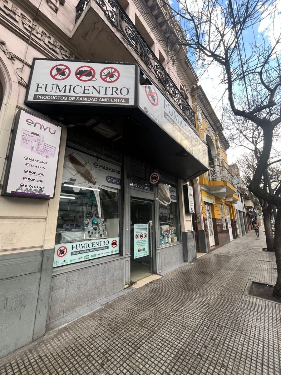 El local sobre Av. Independencia, barrio de San Cristóbal